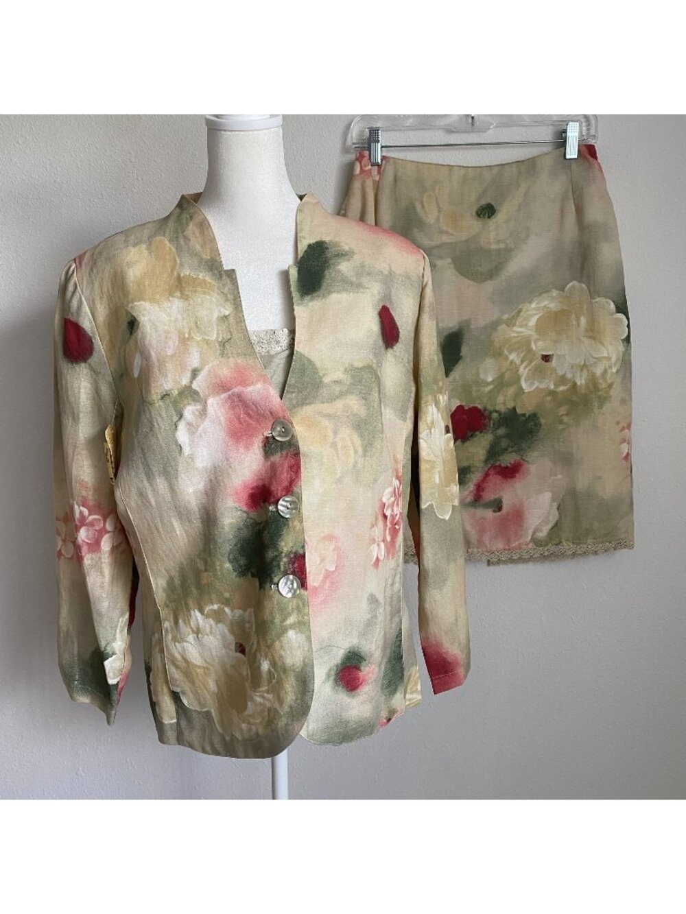VTG Breeze by Dorothy Schoelen 3Pc Womens Large Roses in Full Bloom Linen